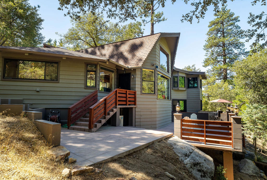 55599 Encino Road Property Photo 1