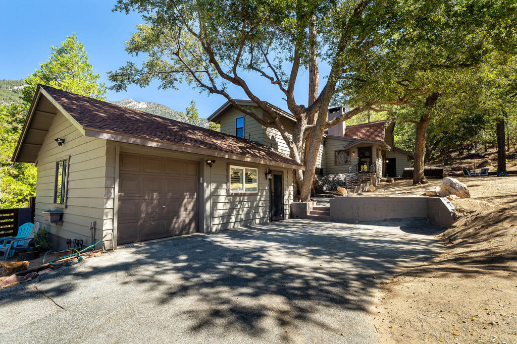 55599 Encino Road Property Photo 2