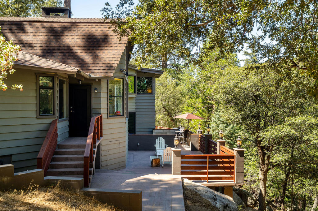 55599 Encino Road Property Photo 3