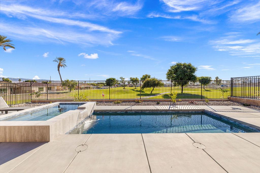 219135485DA Property Photo 3