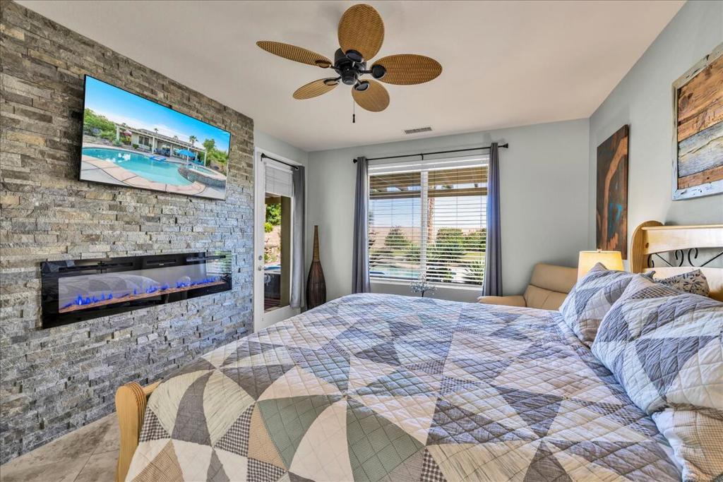 60636 Desert Shadows Drive Property Photo 6