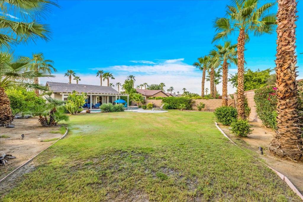 60636 Desert Shadows Drive Property Photo 45