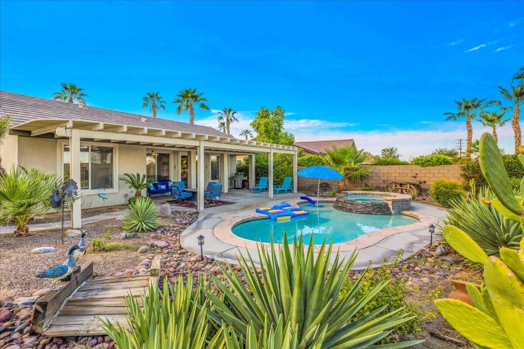 60636 Desert Shadows Drive Property Photo 46