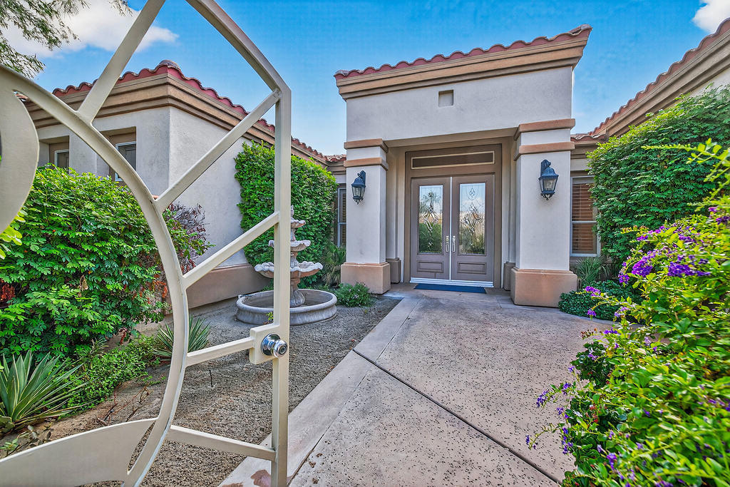 4 Milano Circle Property Photo 19