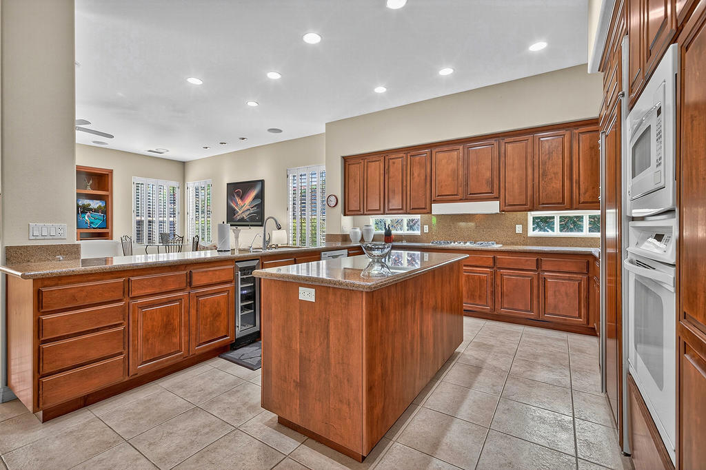 4 Milano Circle Property Photo 23