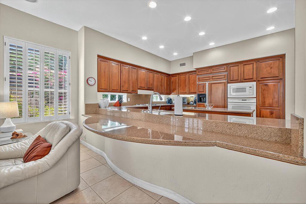 4 Milano Circle Property Photo 24