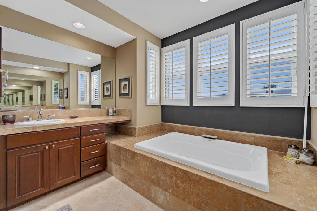 80287 Via Tesoro Property Photo 23