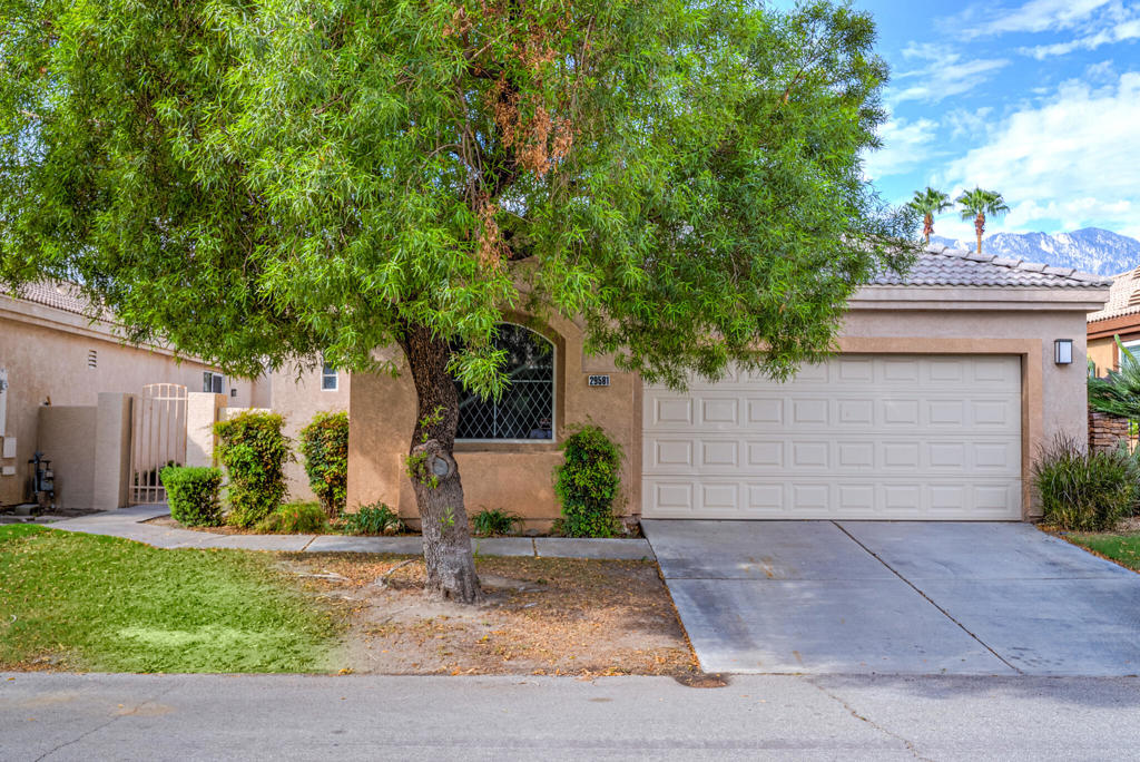 29581 W Laguna Drive Property Photo 2
