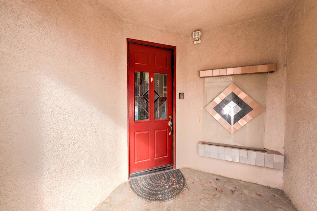 29581 W Laguna Drive Property Photo 4