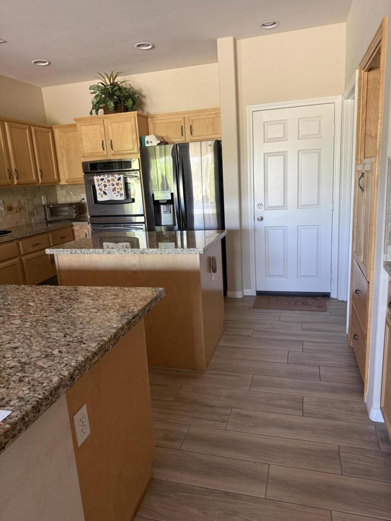 60661 Juniper Lane Property Photo 11