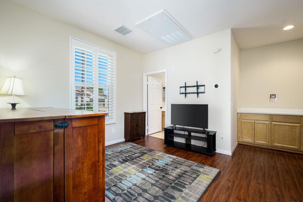 60661 Juniper Lane Property Photo 34
