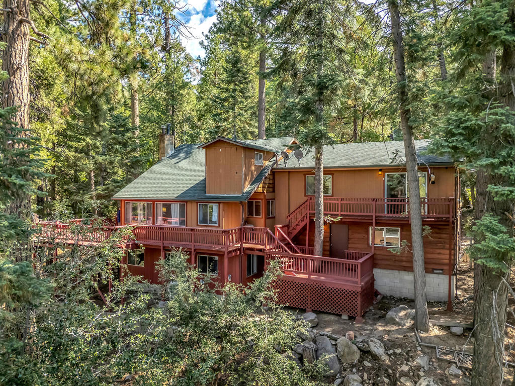 52680 Pine Ridge Road Property Photo 6