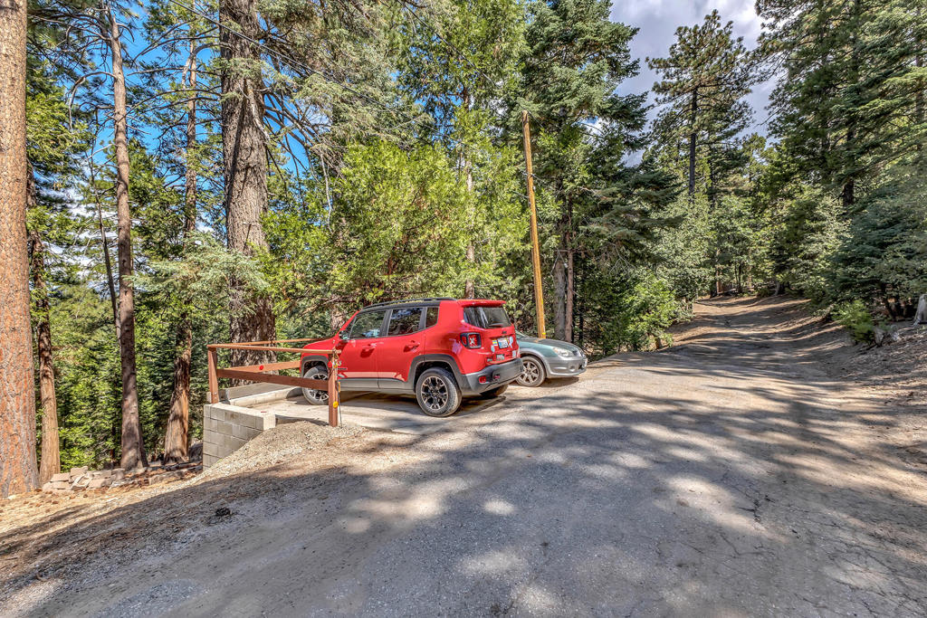 52680 Pine Ridge Road Property Photo 8