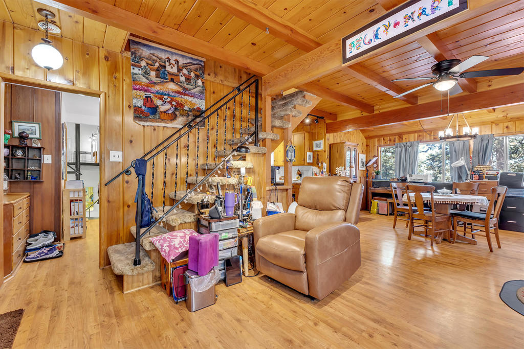 52680 Pine Ridge Road Property Photo 16