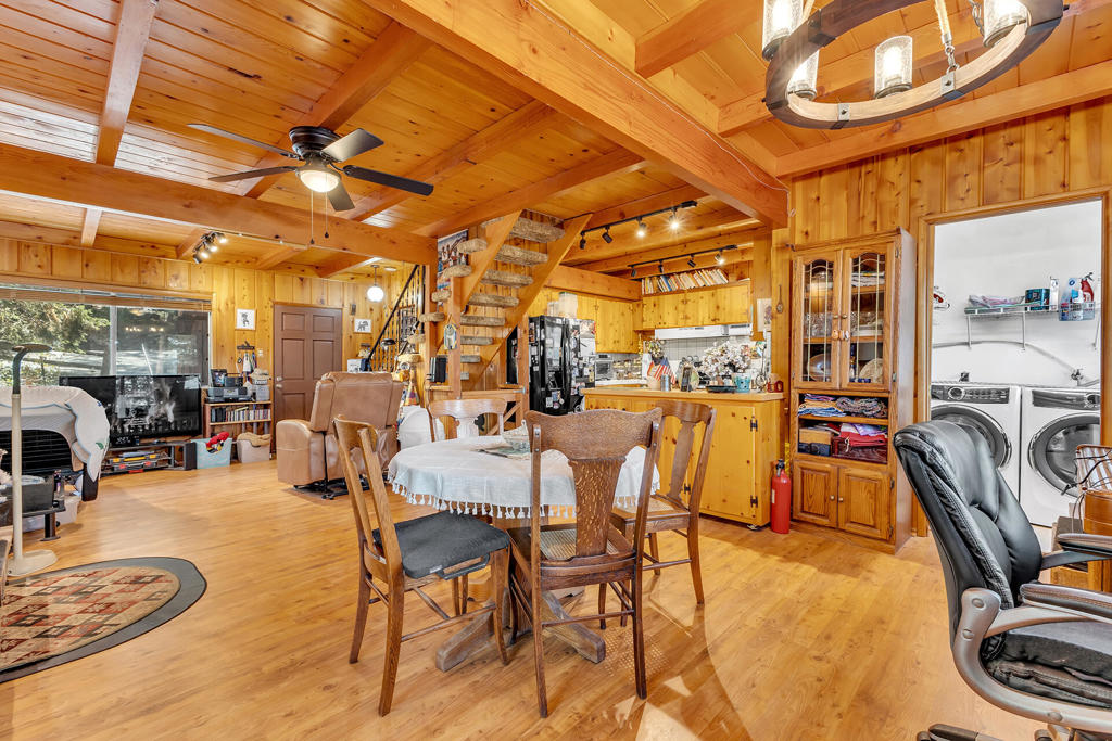 52680 Pine Ridge Road Property Photo 20