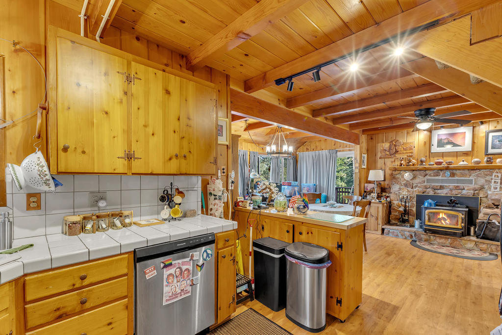 52680 Pine Ridge Road Property Photo 27
