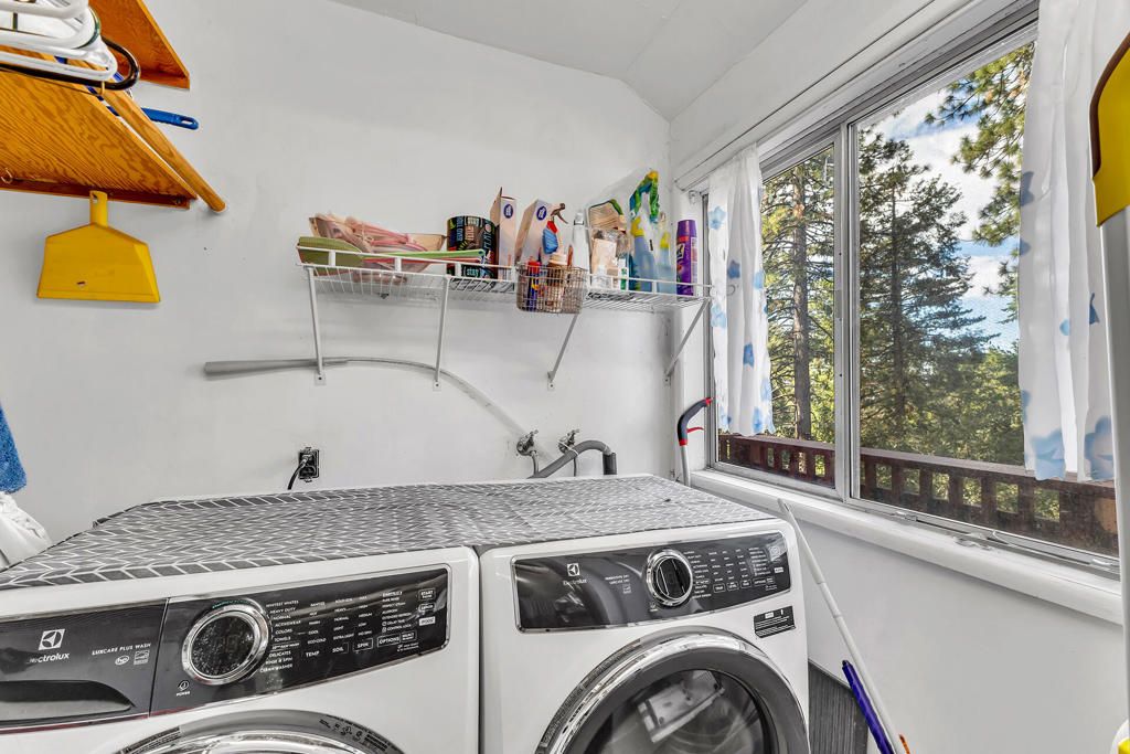 52680 Pine Ridge Road Property Photo 29