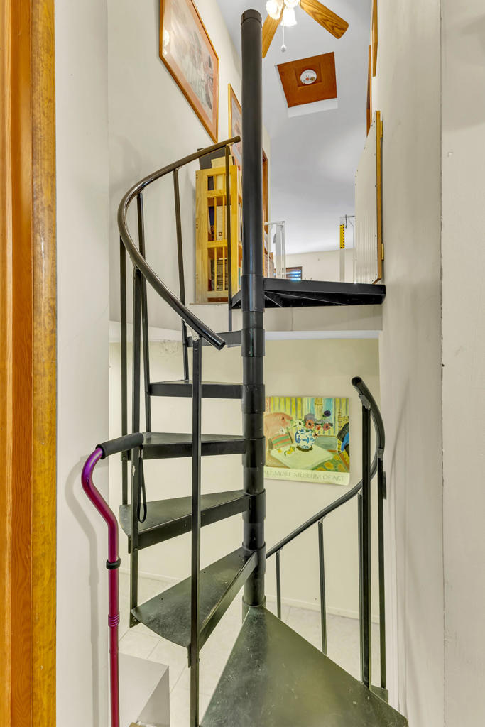 52680 Pine Ridge Road Property Photo 32