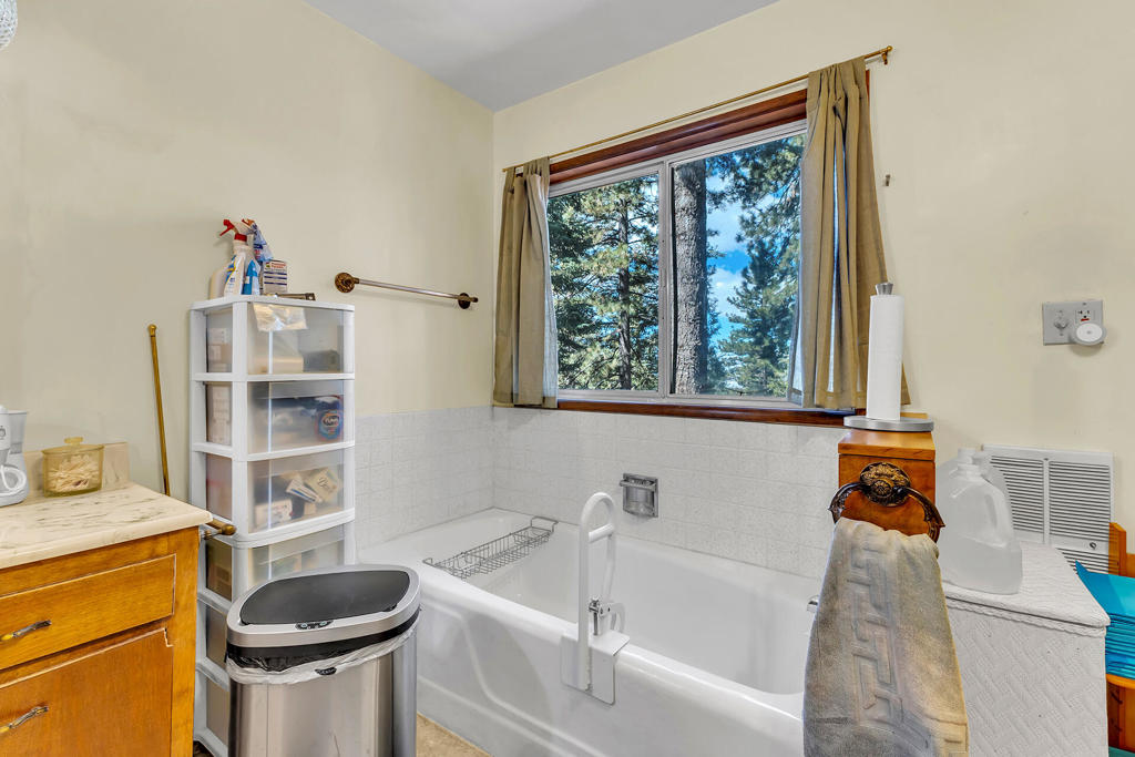 52680 Pine Ridge Road Property Photo 35