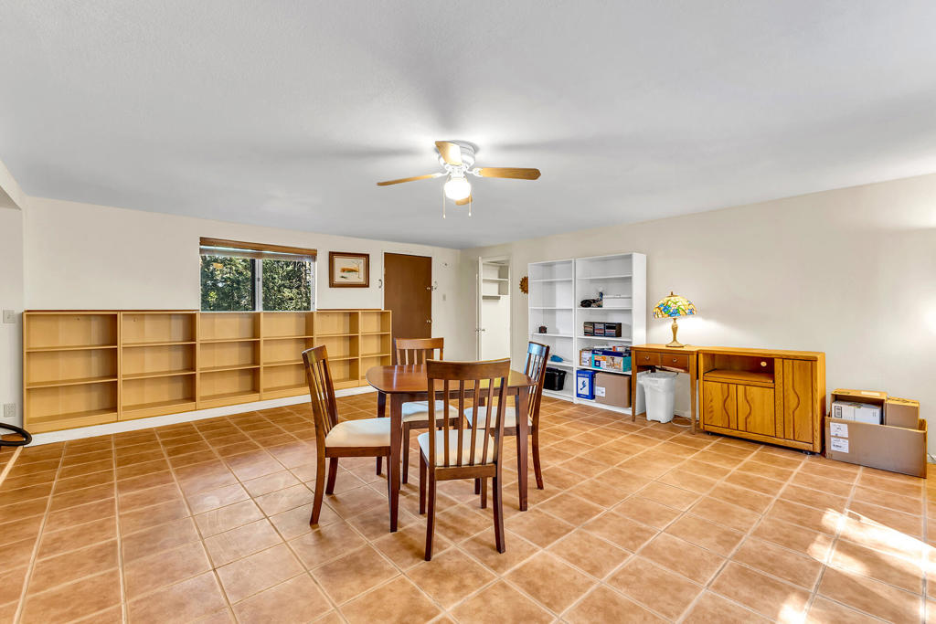 52680 Pine Ridge Road Property Photo 47
