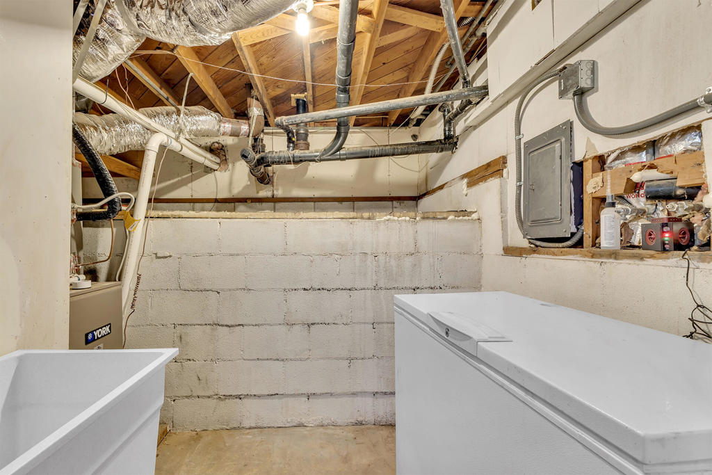 52680 Pine Ridge Road Property Photo 66