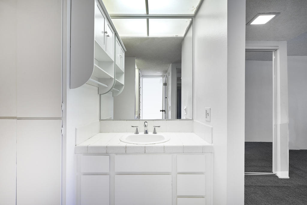 1407 N Sunrise Way 32 Property Photo 9