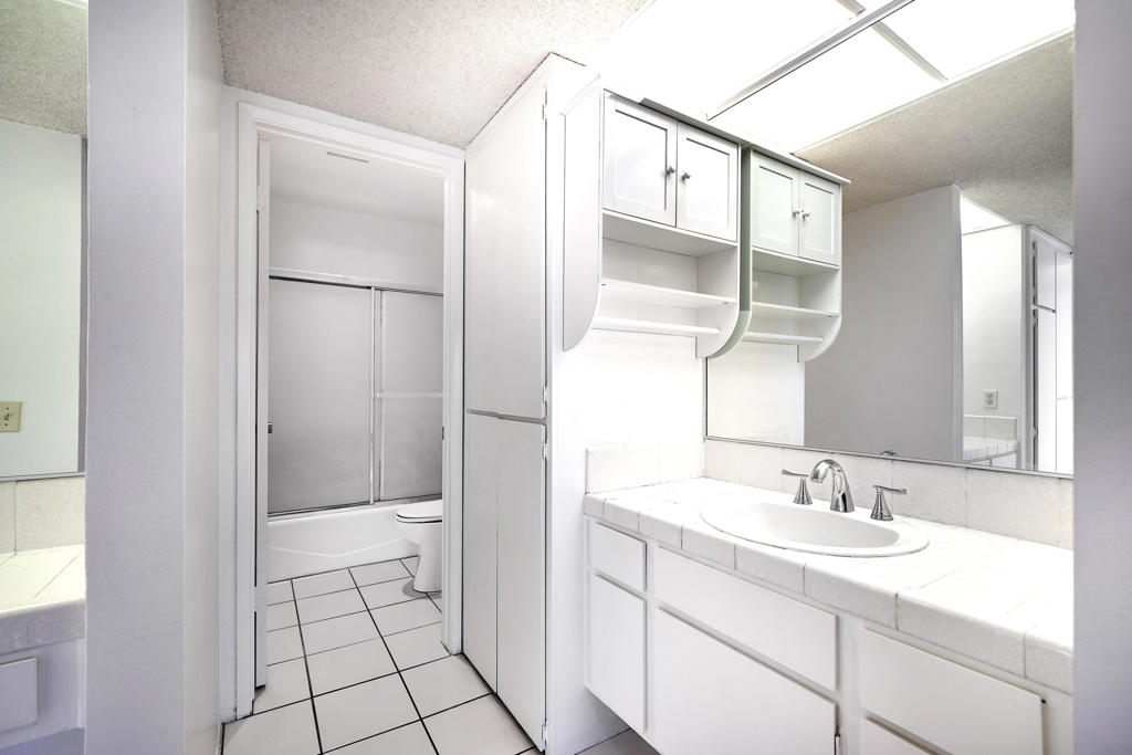 1407 N Sunrise Way 32 Property Photo 10