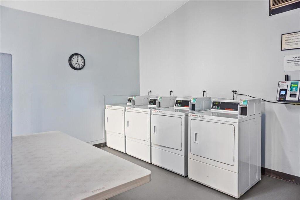 1407 N Sunrise Way 32 Property Photo 28