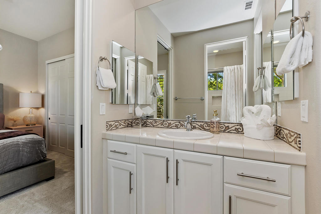 77939 Desert Drive Property Photo 12