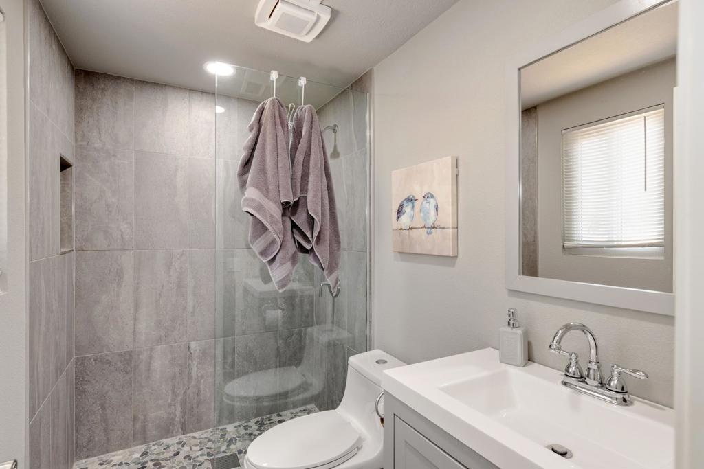 351 Augusta Drive Property Photo 19
