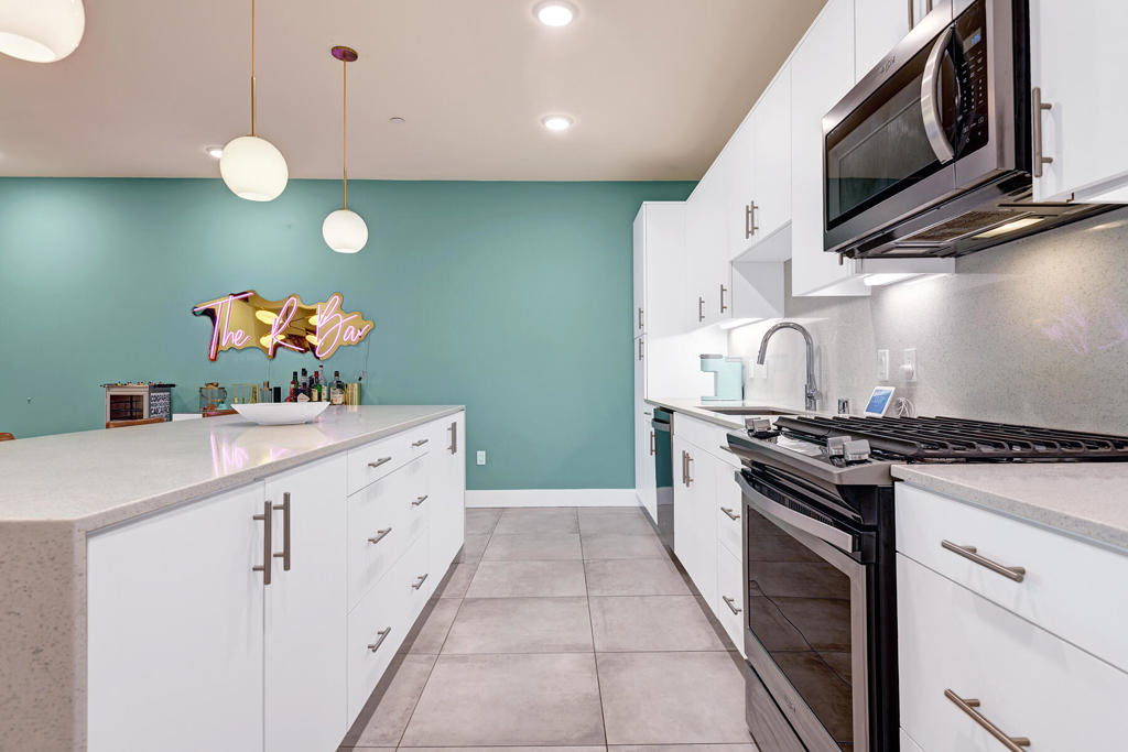 179 The Riv Property Photo 9