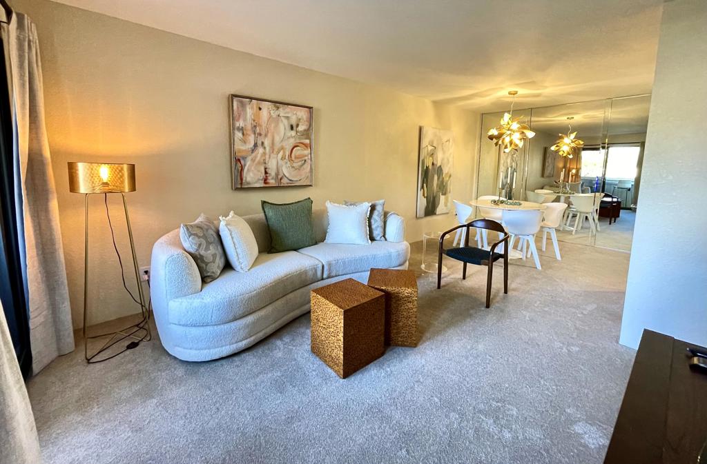 2822 N Auburn Court 210 Property Photo 7