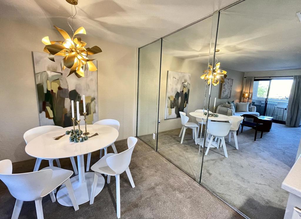 2822 N Auburn Court 210 Property Photo 11