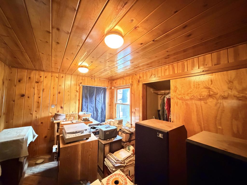 54227 Pine Crest Property Photo 15