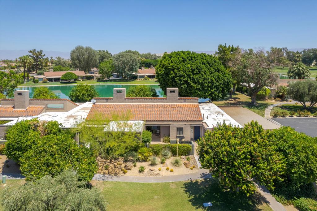 522 Desert West Drive Property Photo 8