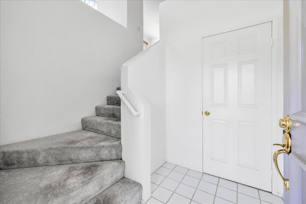 401 S El Cielo Road 114 Property Photo 4