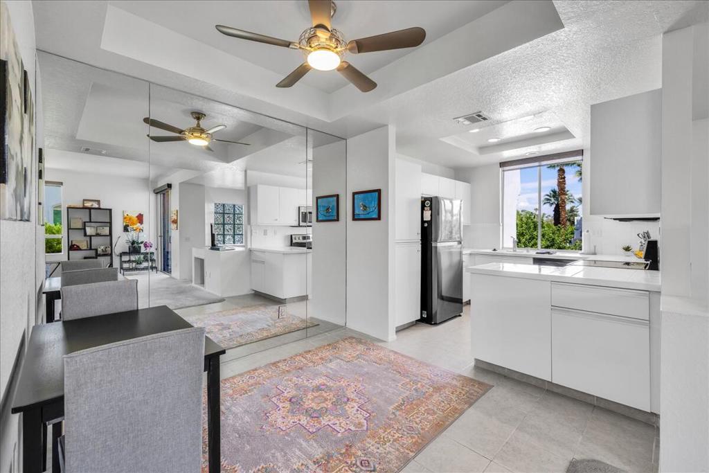 401 S El Cielo Road 114 Property Photo 5