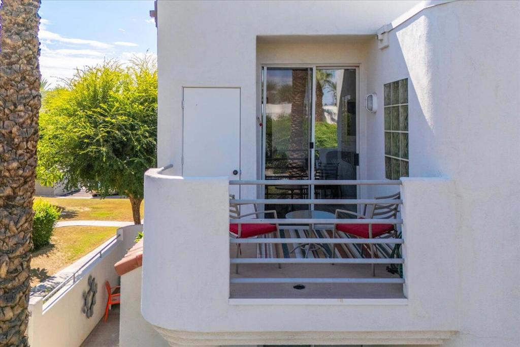 401 S El Cielo Road 114 Property Photo 20