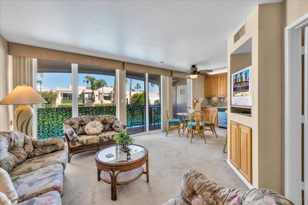 1555 N Chaparral Road 323 Property Photo 3