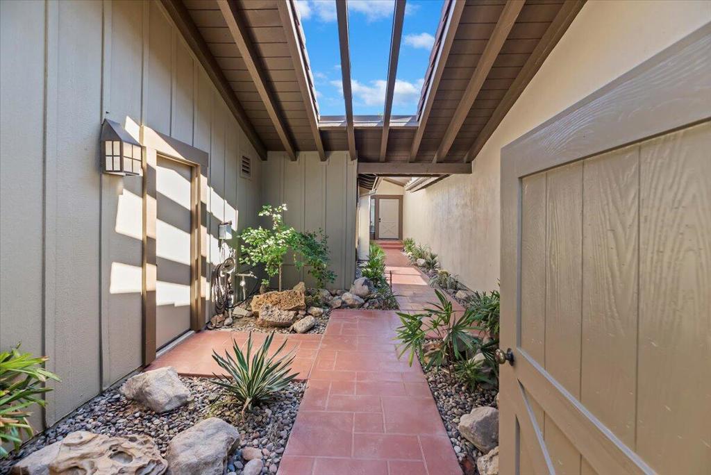 162 Lost River Drive Property Photo 3