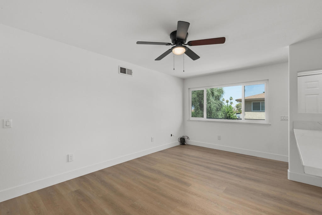 72629 Edgehill Drive 4 Property Photo 11
