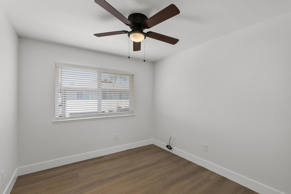 72629 Edgehill Drive 4 Property Photo 24