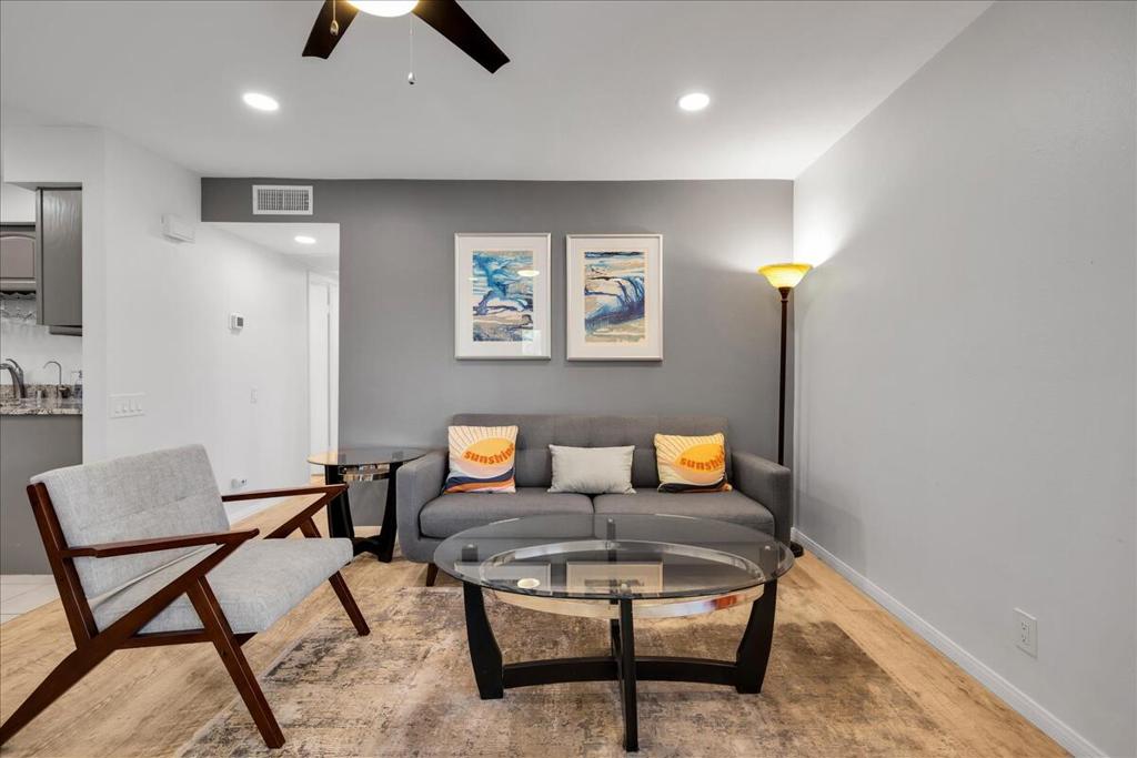 1491 Sunflower Circle N Property Photo 4