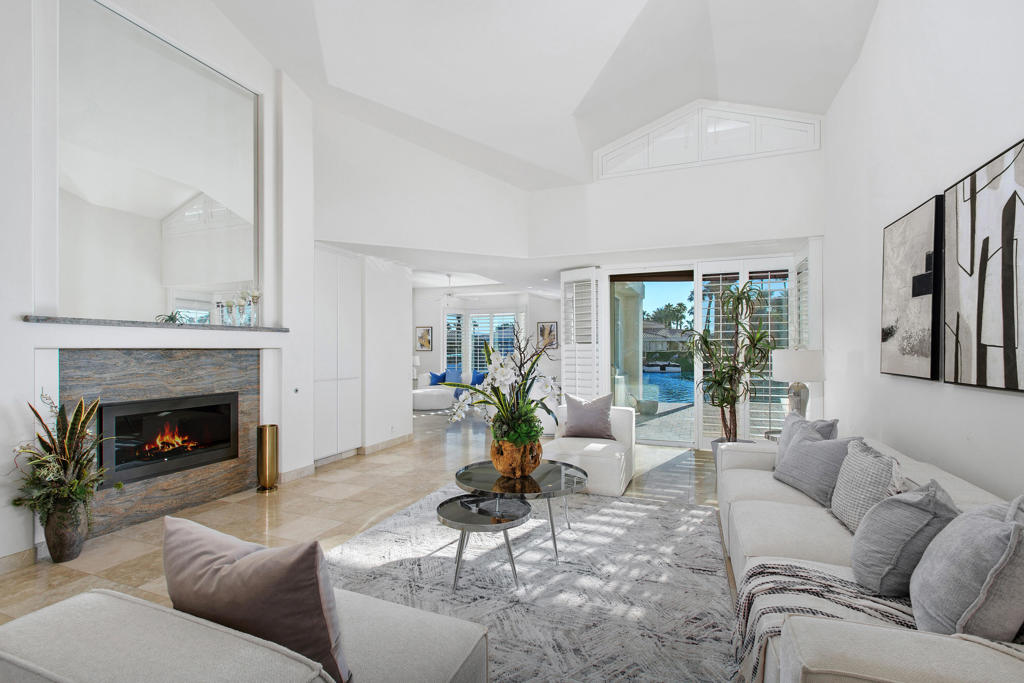 47380 Via Cordova Property Photo 2