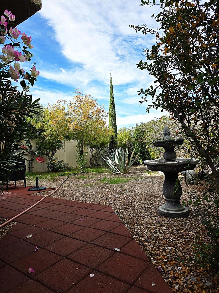 1444 Sunflower Circle N Property Photo 3