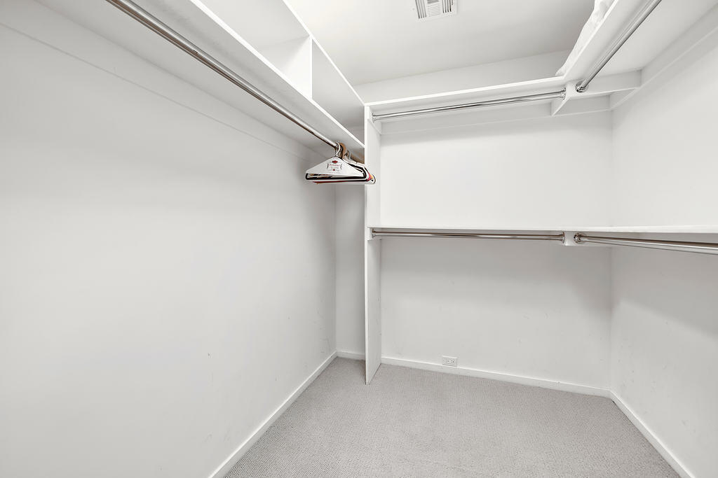 12 Sussex Court Property Photo 23