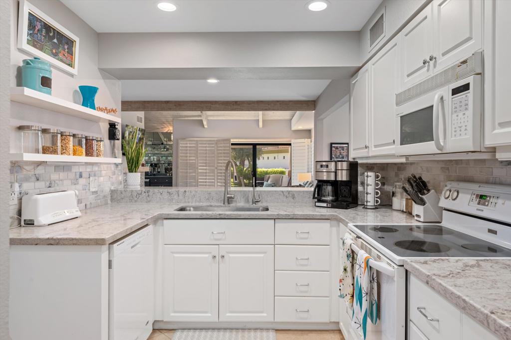 464 Sunningdale Drive Property Photo 33