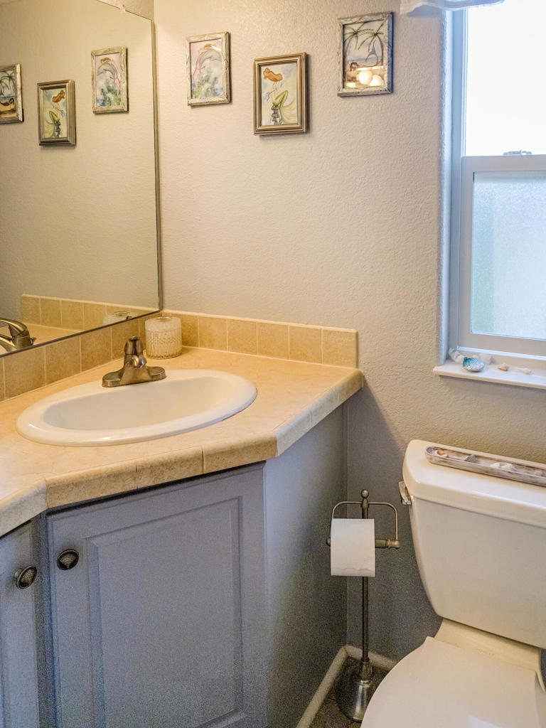 70200 Dillon Road 555 Property Photo 8