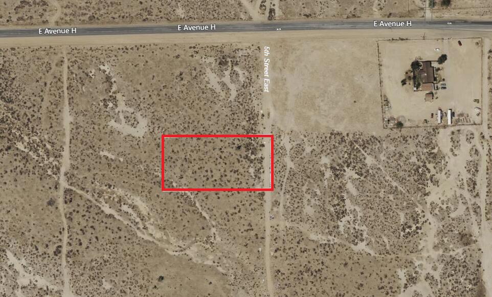 5 Th Street East & Ave H-1 Property Photo 4