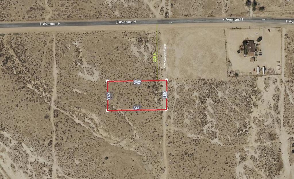 5 Th Street East & Ave H-1 Property Photo 5